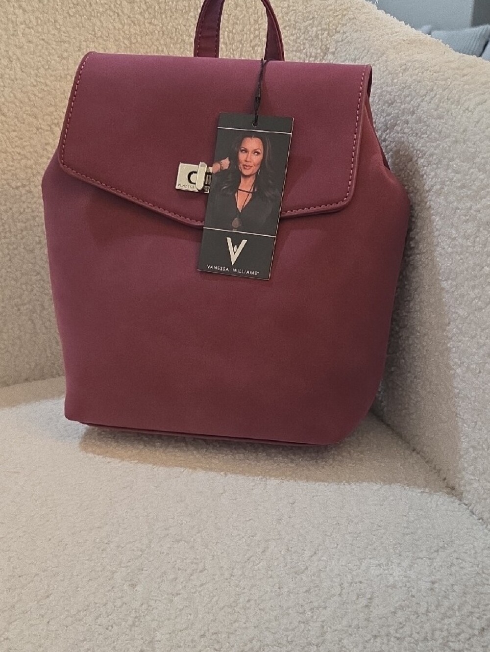 Elegant Mauve Mini Backpack with Turn-Lock Closure - Picture 4 of 6